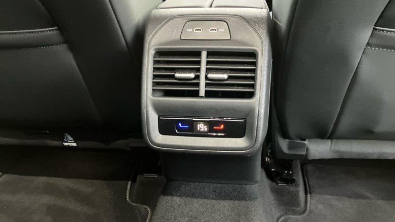 Volkswagen Passat 1.5 TSI eHybrid 272 R-Line 5dr DSG Estate